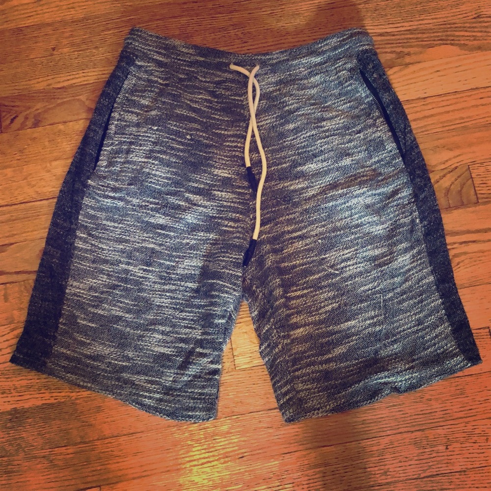 Grey sweatshorts